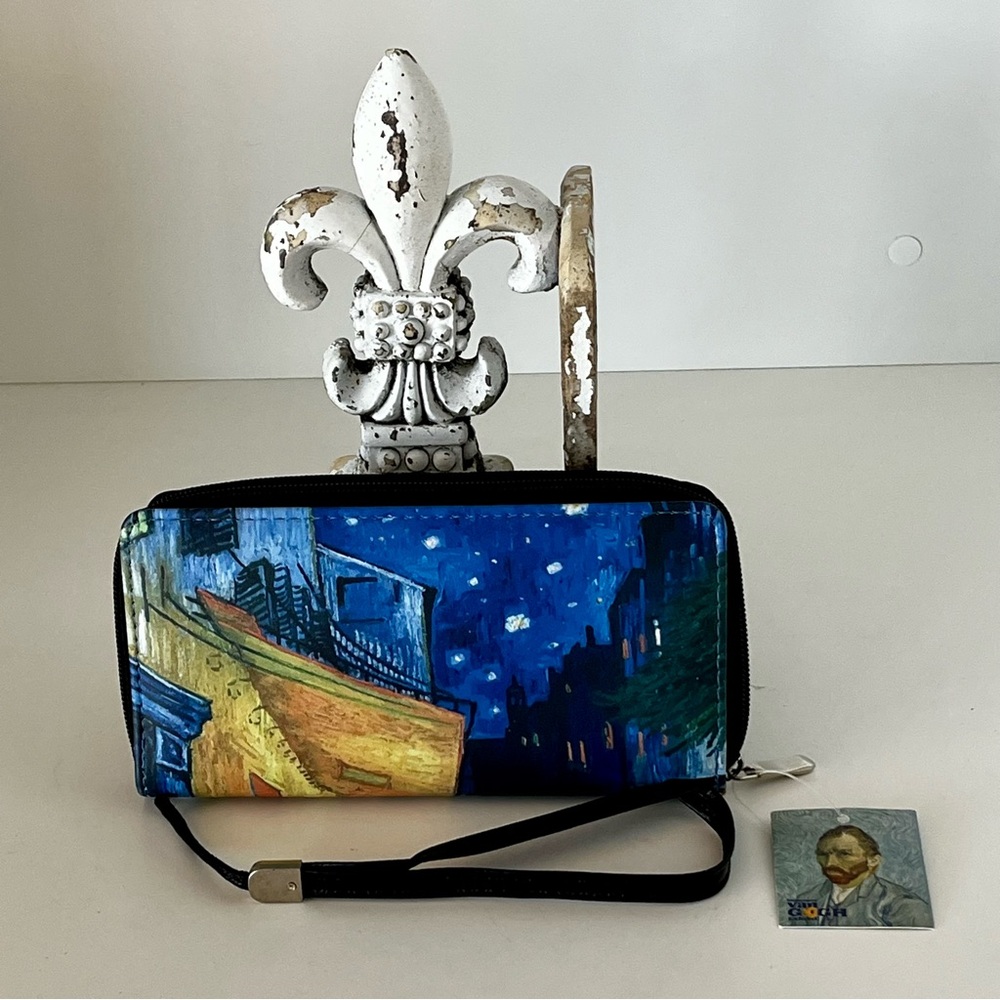 NWT Vincent van Gough’s “Cafe Terrace at Night” Zip Wristlet Wallet Pristine - Picture 3 of 6